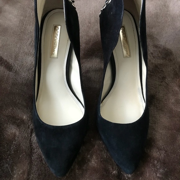 BCBG BLACK SUEDE HEELS 👠 - Picture 1 of 5